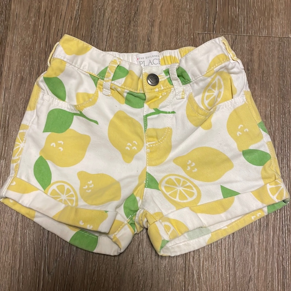 Childrens Place lemon shorts 3t